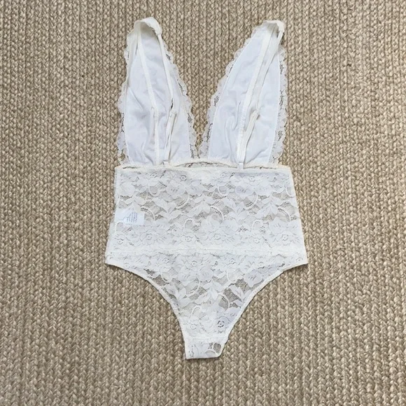 🍉 SUMMER CLEARANCE Lace Body Suit S - Picture 2 of 3
